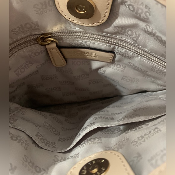 NWOT Brown Leather Michael Kors Signature Logo Crossbody Bag Messenger - Picture 3 of 10